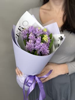 Букет из гиацинтов "Purple star" M Жукова