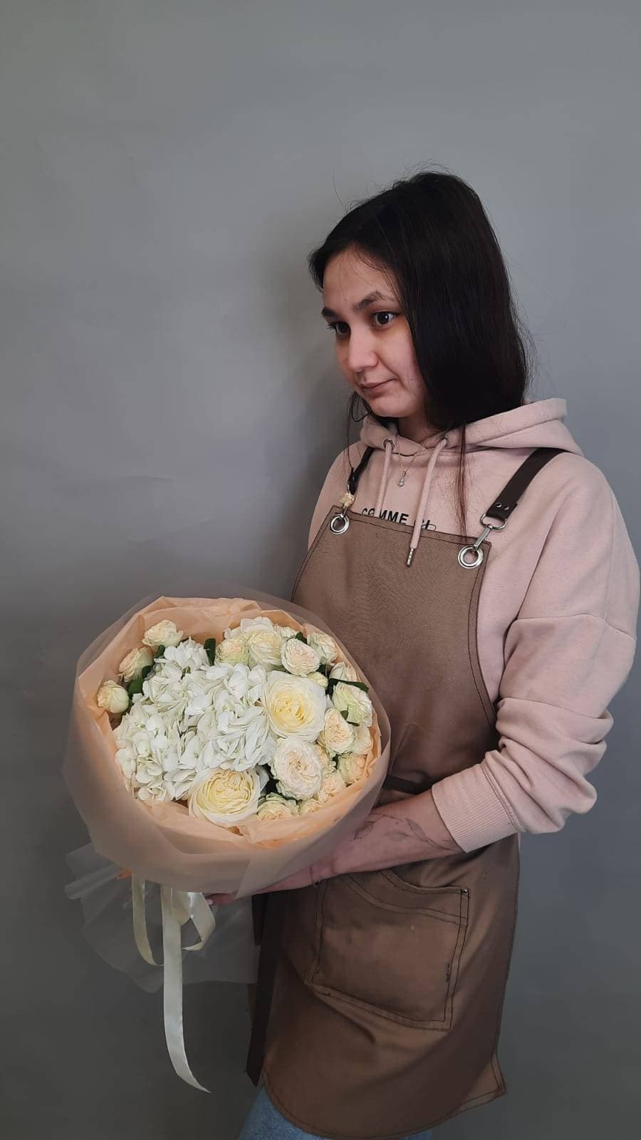 Букеты Революционная 10824042