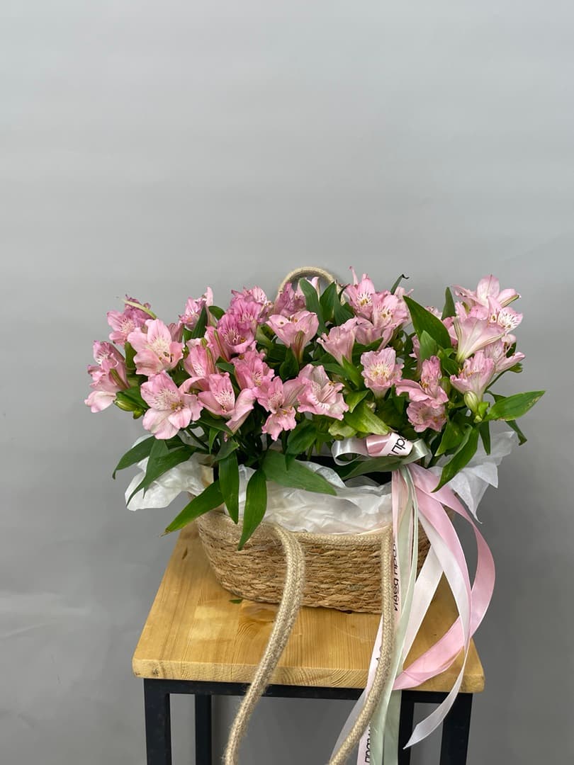 композиция революционная 60728052
