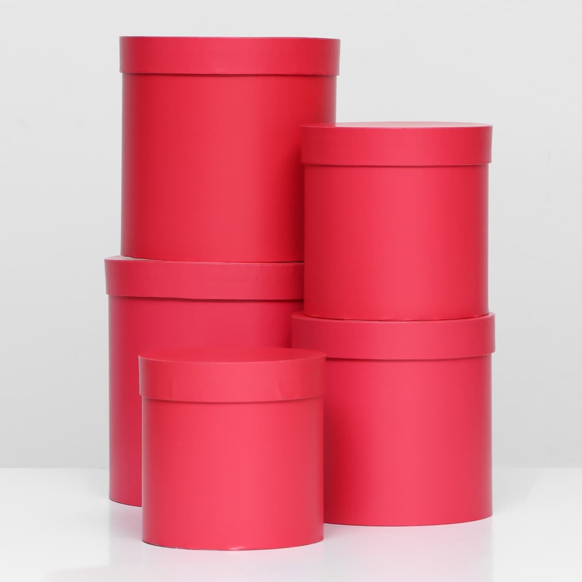 Шляпная коробка "Viva Magenta Panton 2023" 17 × 17 х 17 см