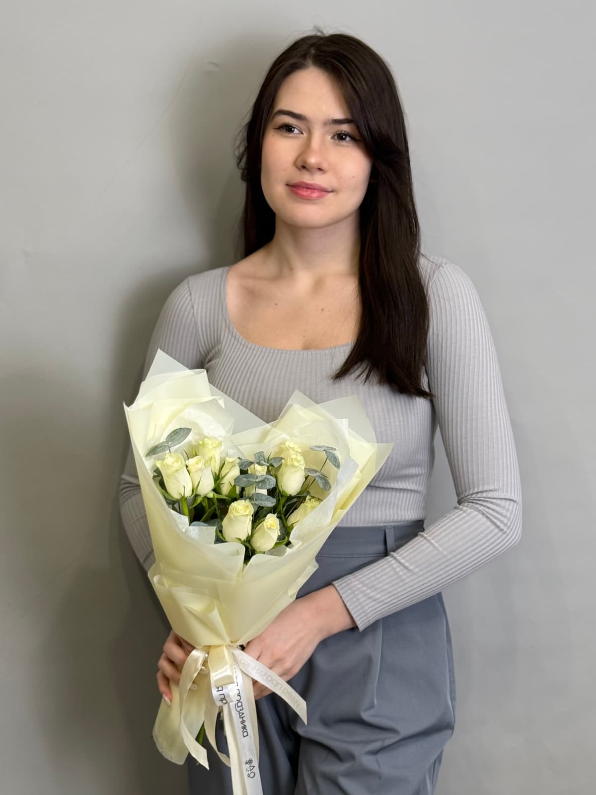 Букет из белых роз кения "Афина"(9)