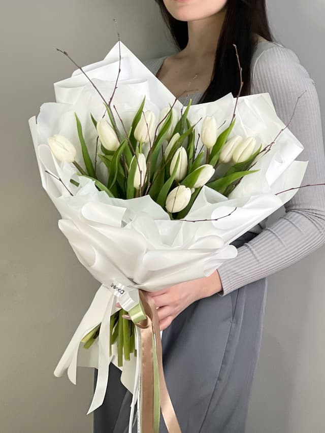 Букет из белых тюльпанов "Дыхание Букет из белых тюльпанов "Дыхание