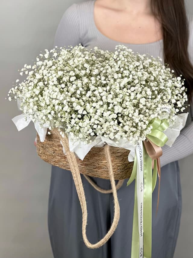 Композиция из гипсофилы в корзине "White" Композиция из гипсофилы в корзине "White"