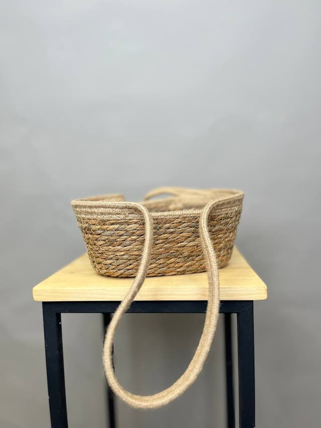 Корзина плетенная рогоз 27x16x12x32 см Корзина плетенная рогоз 27x16x12x32 см